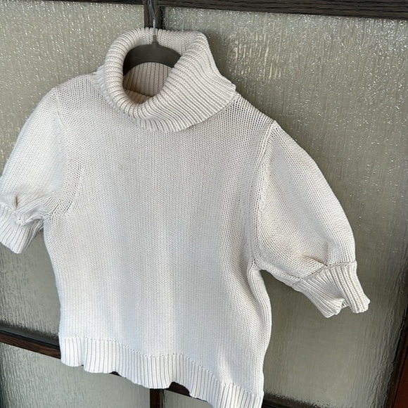 Adam Lippes Collective
Cream Puff Sleeve Sweater size large - Picture 7 of 10